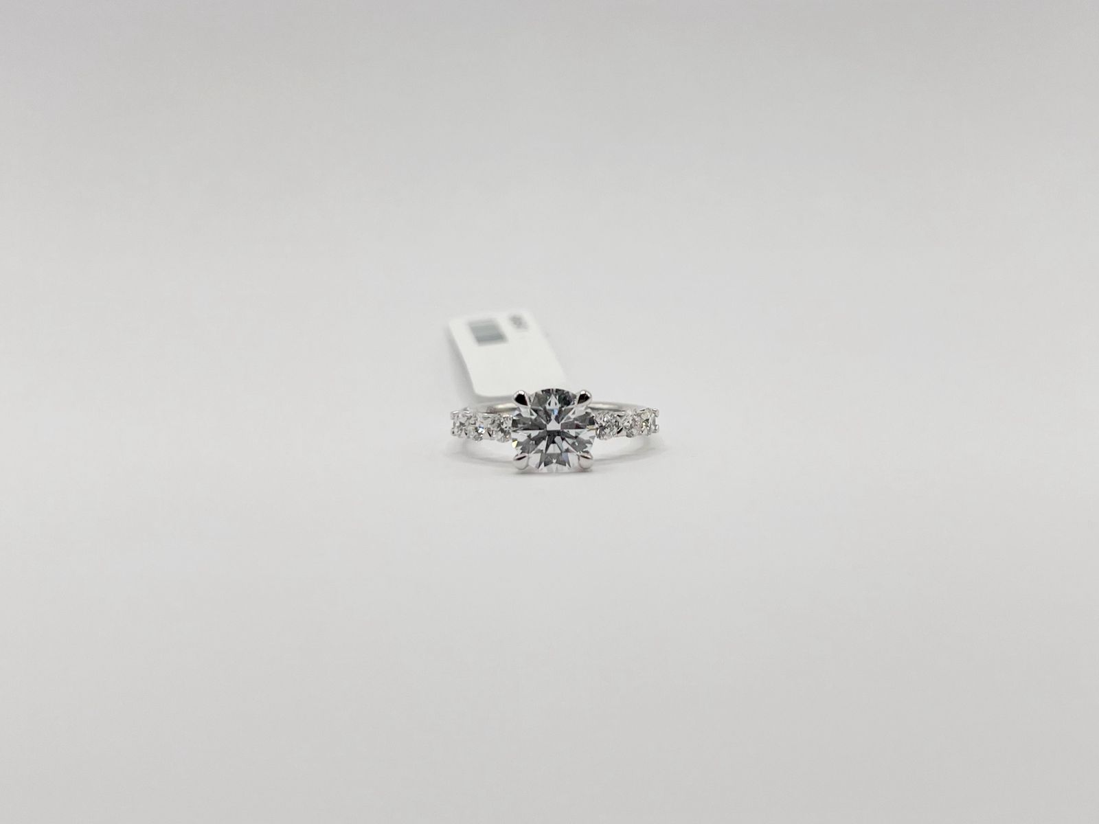 Anillo De Compromiso LAB Diamond